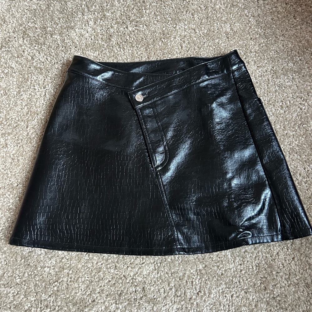 Black Croc Embossed Faux Leather Mini Skirt